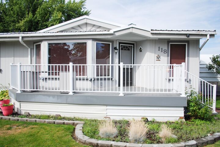 Property Photo:  2601 N Barker Rd 118  WA 99027 