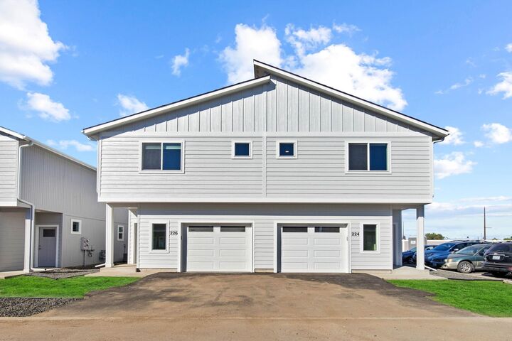 224 S Woodlawn Ln  Spokane Valley WA 99216 photo