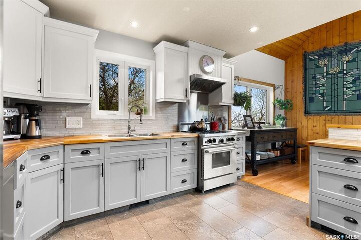 Property Photo: 4 Aaron Drive SK S0G 1S0