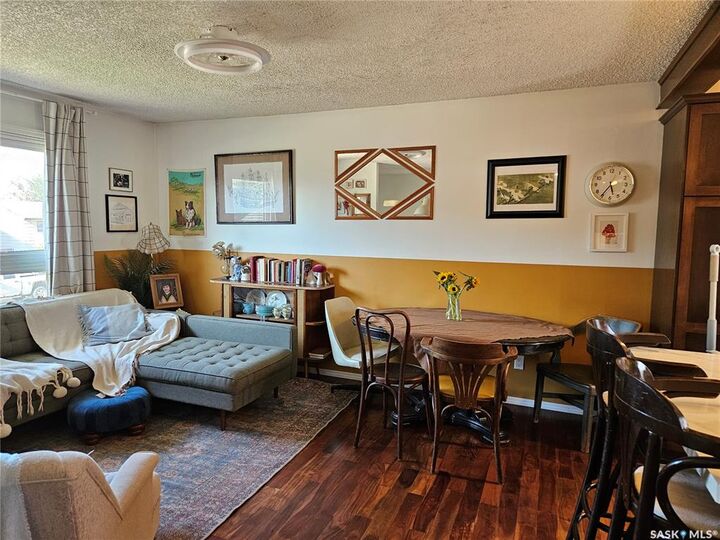 Property Photo: 1519 Grandview Street W SK S6H 6R4