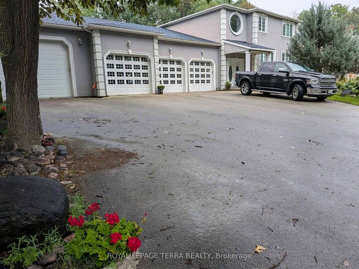 Property Photo: 56 Idlewood Drive S ON L9Z 1R7
