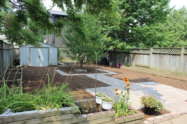 Property Photo: 152 Elgin Street ON N3S 5A5