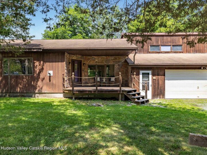 Property Photo:  98 S Lincoln  NY 12413 