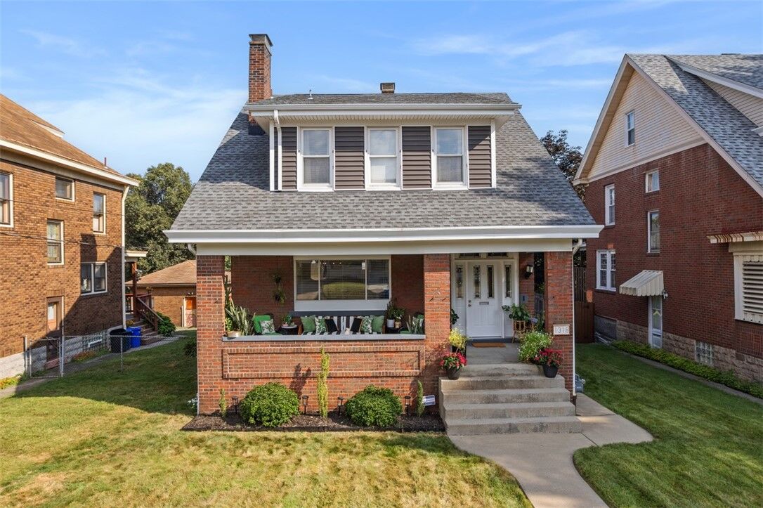 Property Photo: 1318 Orchlee St PA 15212