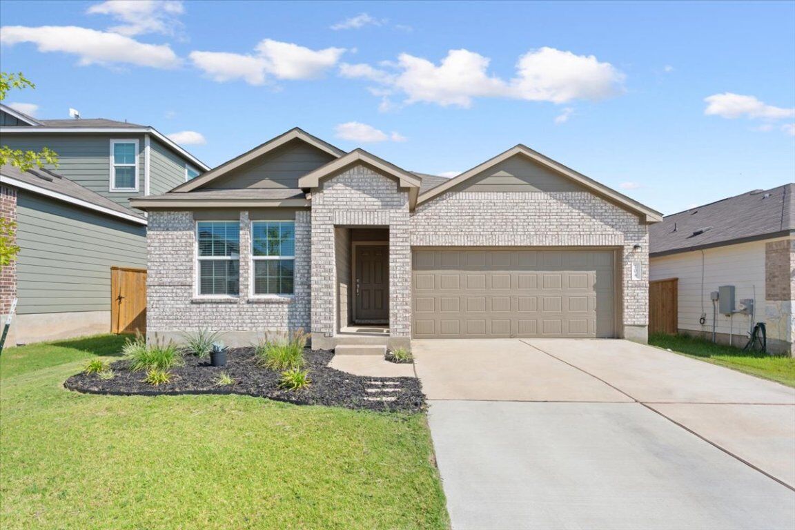 Property Photo:  104 Rowdy Yates Way  TX 76537 