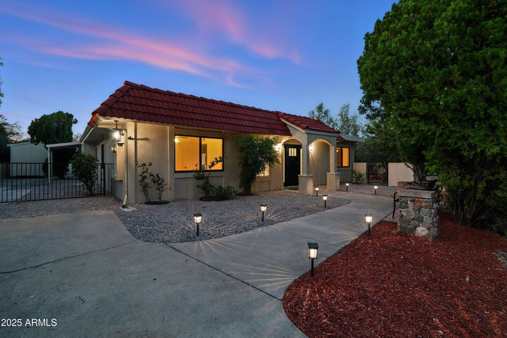 Property Photo: 1452 E Stage Way AZ 86326