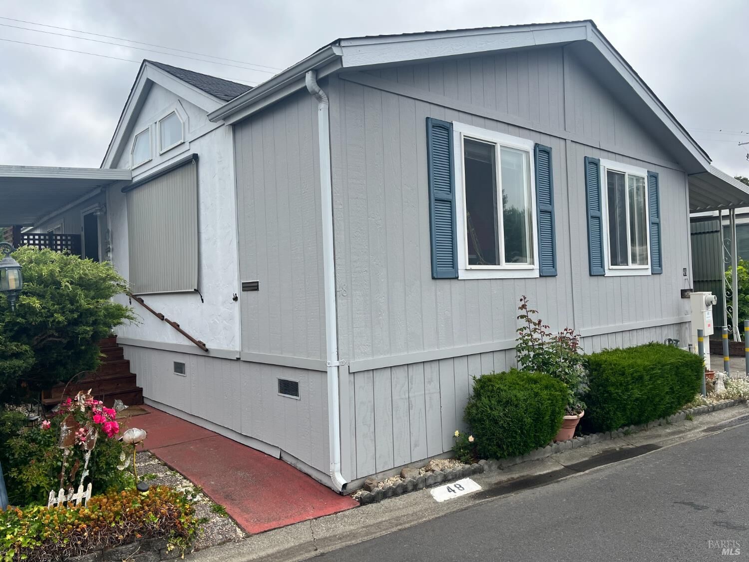 Property Photo:  48 Cardinal Way  CA 95409 