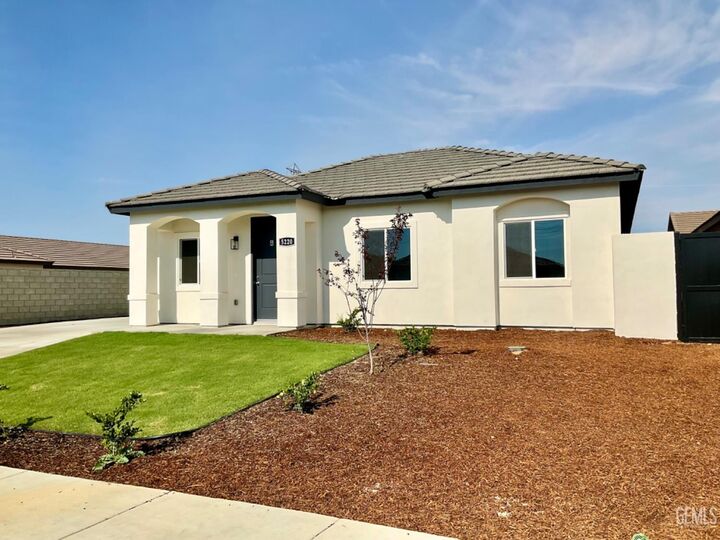 Property Photo:  5220 Hawkwatch Lane  CA 93306 