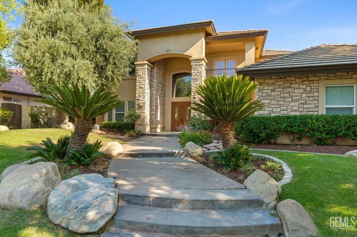 Property Photo: 11811 Harrington Street CA 93311