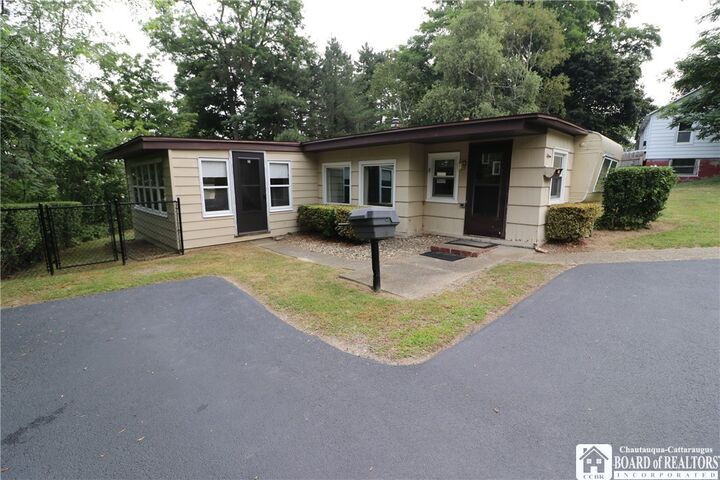 15 Henry Street  Silver Creek NY 14136 photo