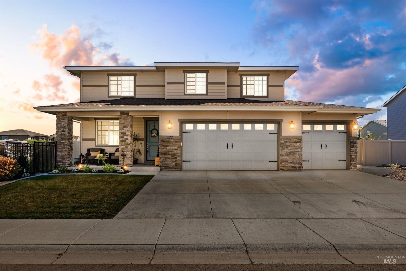 Property Photo:  277 E Caldera St.  ID 83642 