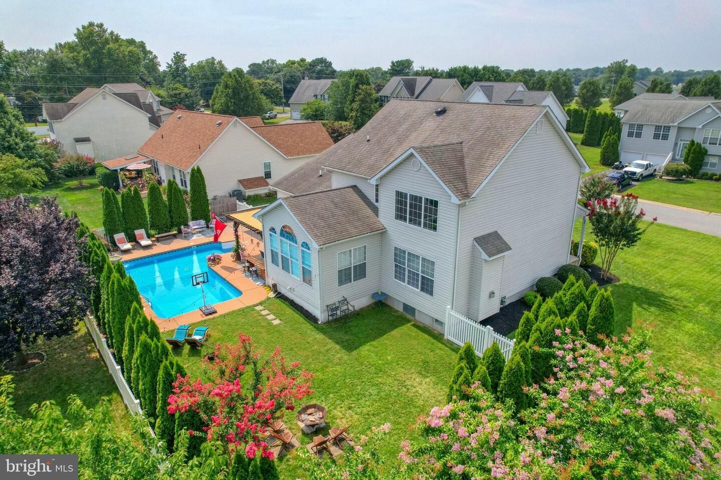 Property Photo:  2 Royal Court  DE 19963 