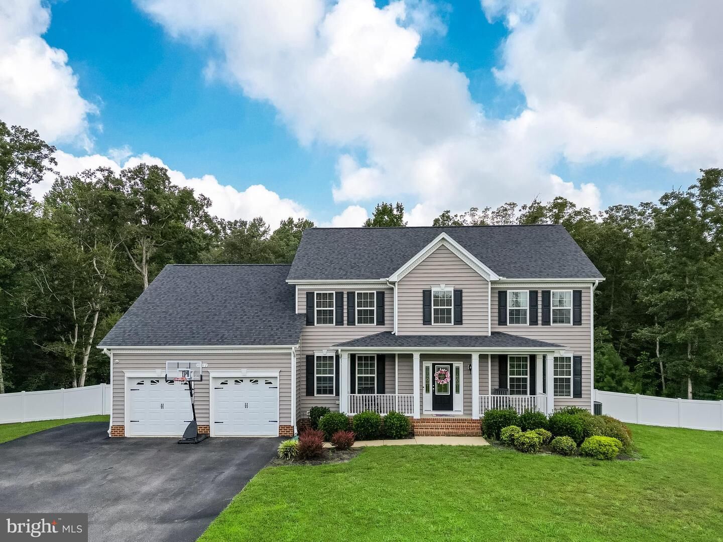 Property Photo: 40312 Laurel Circle MD 20659