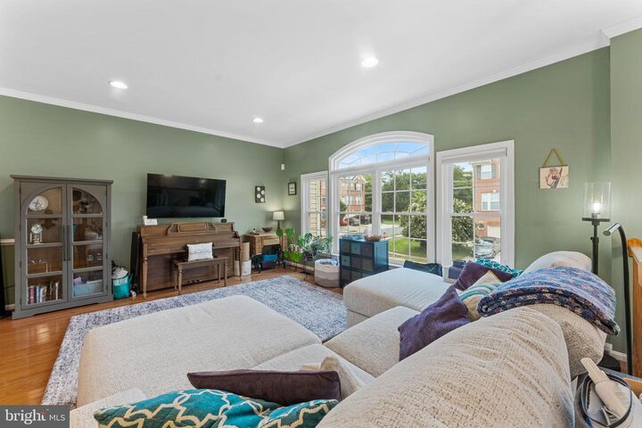 Property Photo: 1504 Shields Terrace NE VA 20176