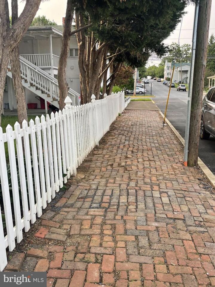 Property Photo:  211 N Church Street 1  WV 25414 