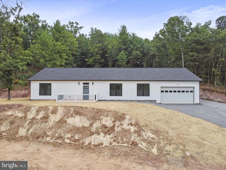 Property Photo:  393 Victory Lane  WV 25427 