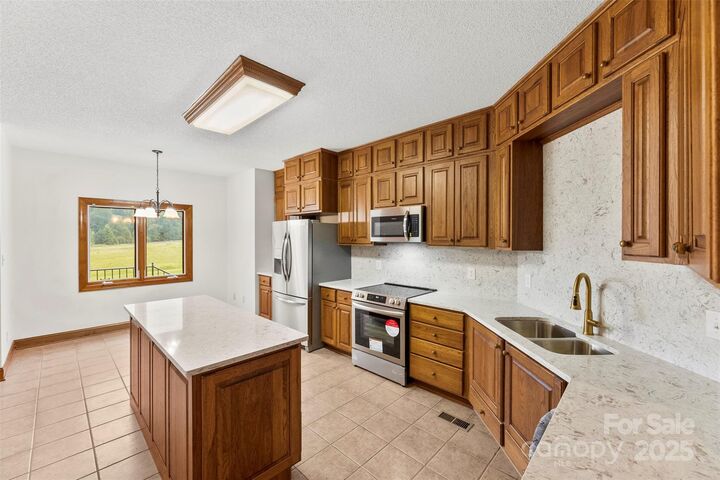 Property Photo: 2510 Burton Estates Lane NC 28092