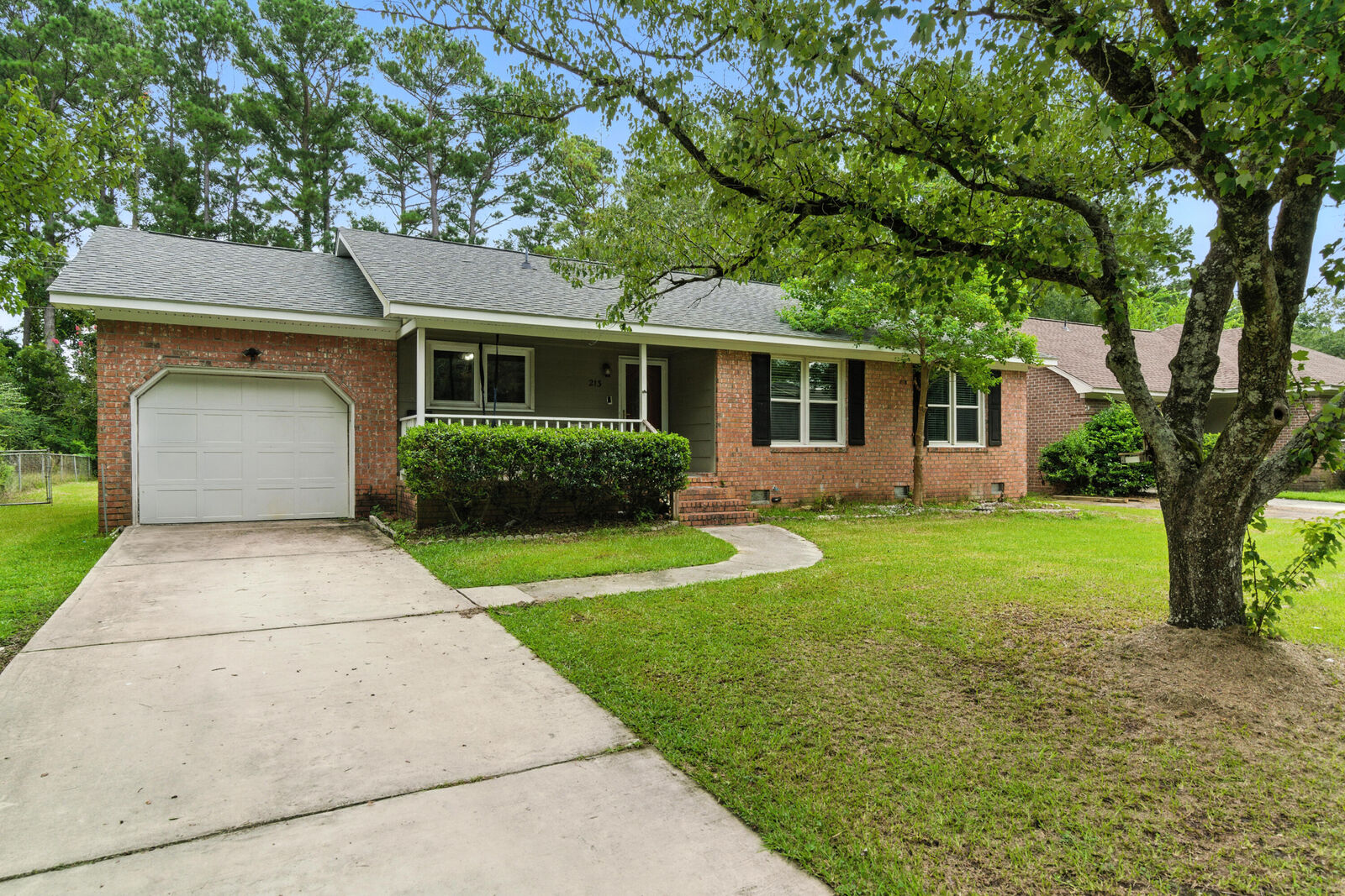 Property Photo: 213 Tall Pines Road SC 29456