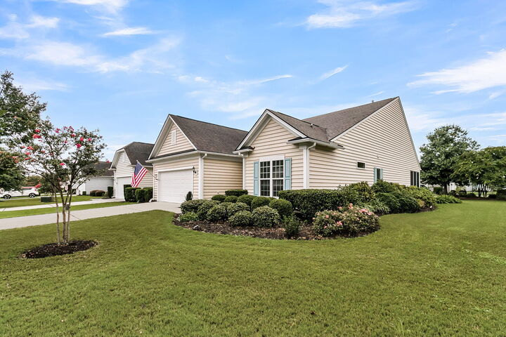 Property Photo: 400 Eastern Isle Avenue SC 29486
