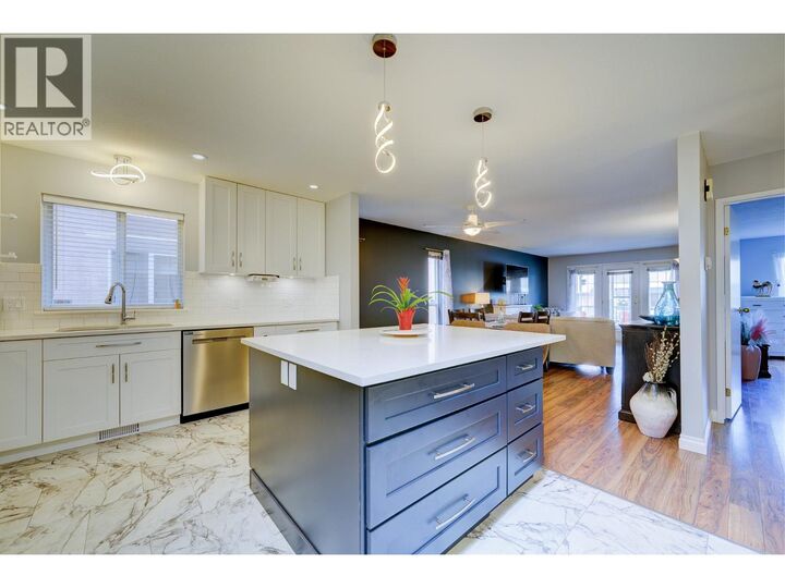 Property Photo: 1285 14th Street 29 BC V2B 8K9