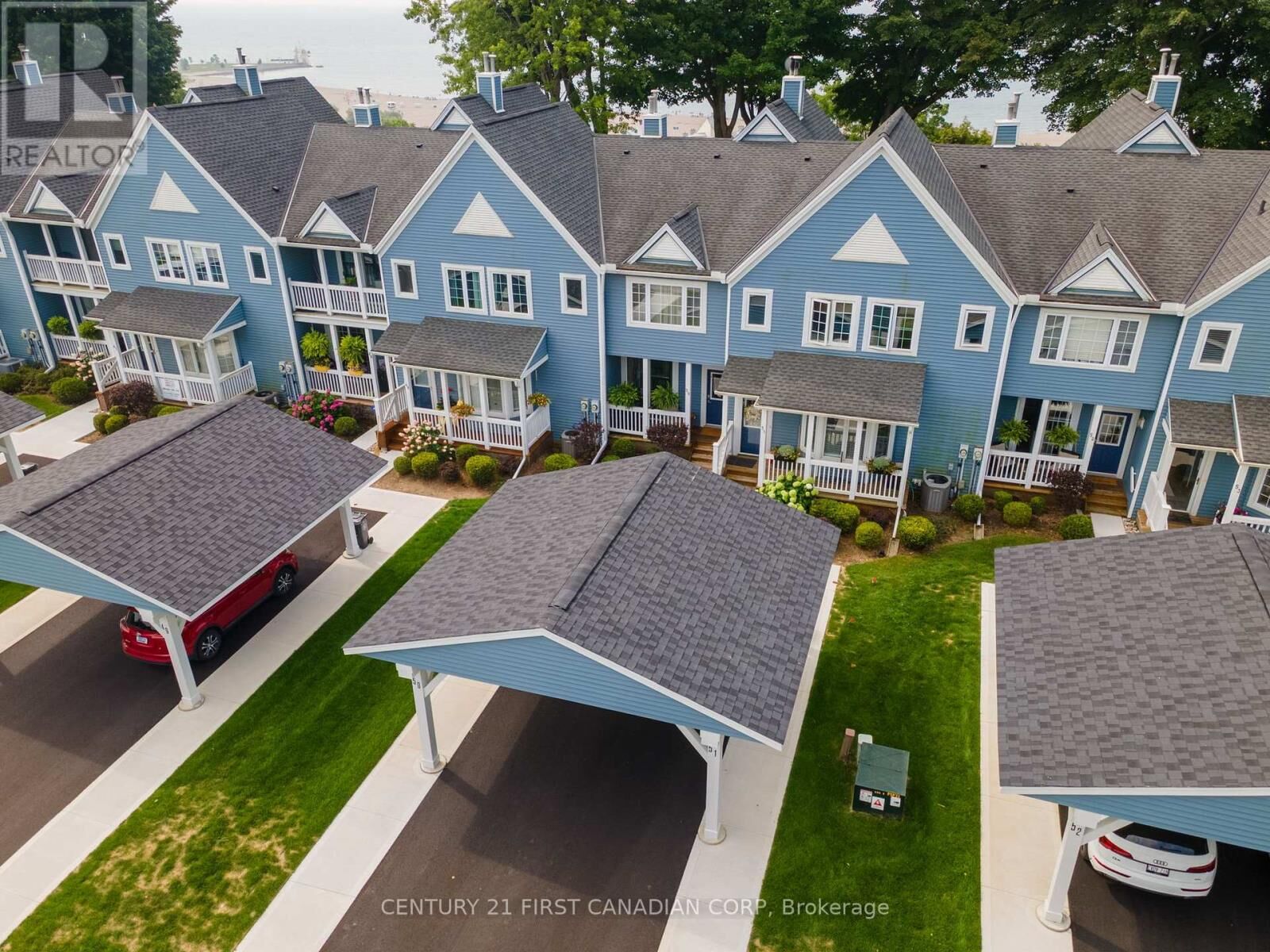 Photo de la propriété:  374 Front Street 50  ON N5L 1G1 