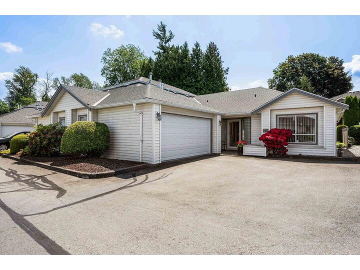 Photo de la propriété:  45302 Jasper Drive 5  BC V2R 3E9 