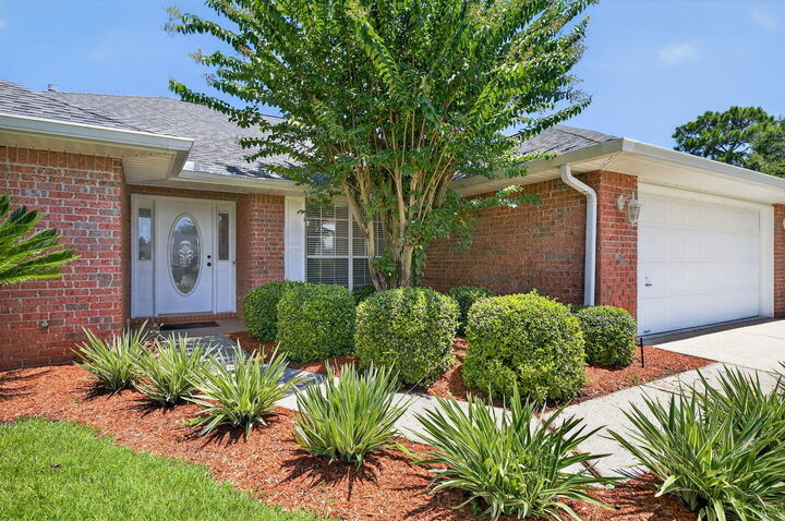 Property Photo: 336 S Shore Drive FL 32550