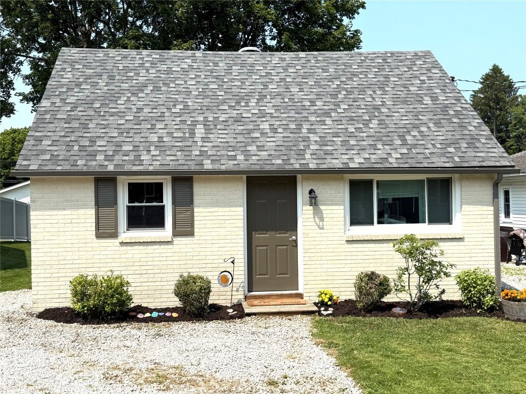 Property Photo: 214 Maple Street PA 16412