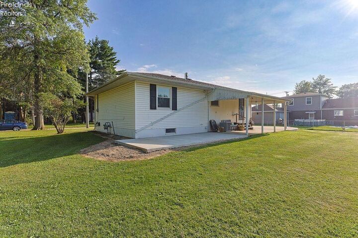 Property Photo:  741 May Street  OH 43410 