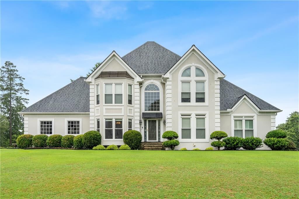 Property Photo: 2338 Walker Drive GA 30043
