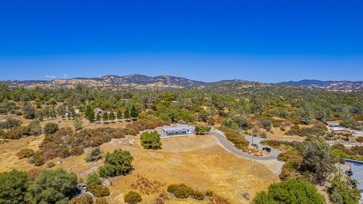 Property Photo:  43743 Woody Way  CA 93614 