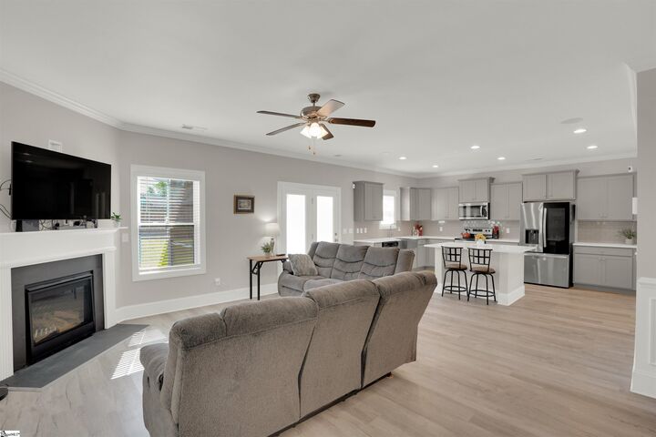 Property Photo: 533 Mitscher Way SC 29036