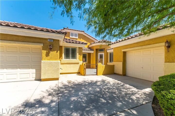Property Photo: 1982 Zicker Avenue NV 89123