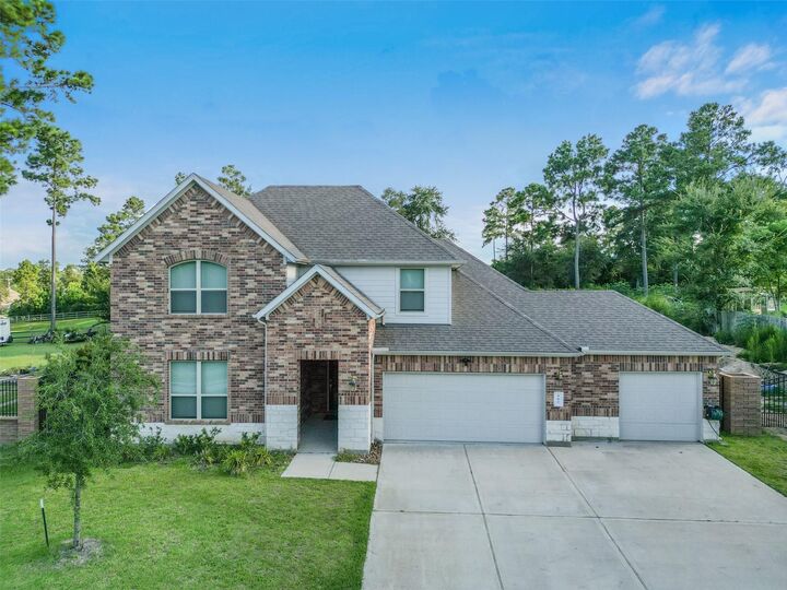 Property Photo:  105 Whelan Lane  TX 77358 