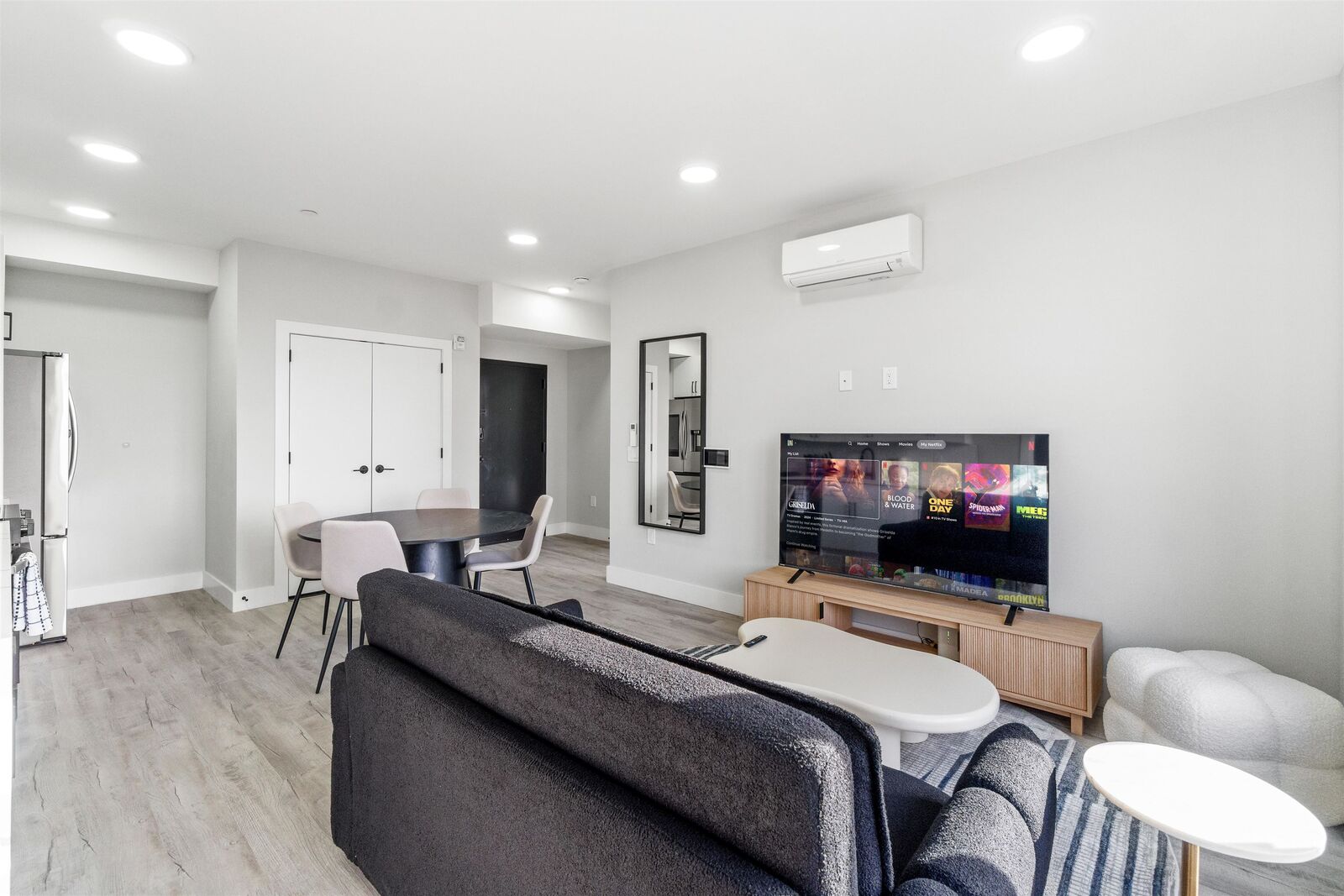 Property Photo:  80 Romaine Ave 5A  NJ 07306 