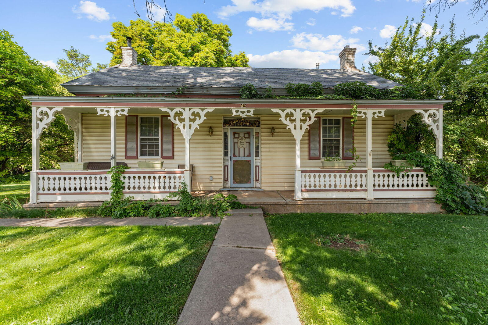 Property Photo:  49 N Main  UT 84761 