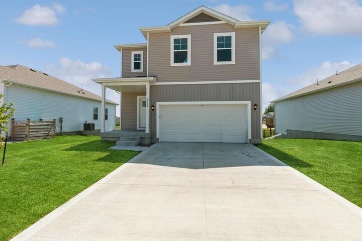 2725 NW 41st Street  Ankeny IA 50023 photo