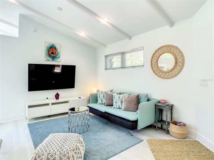 Property Photo: 5111 28th Avenue N FL 33710