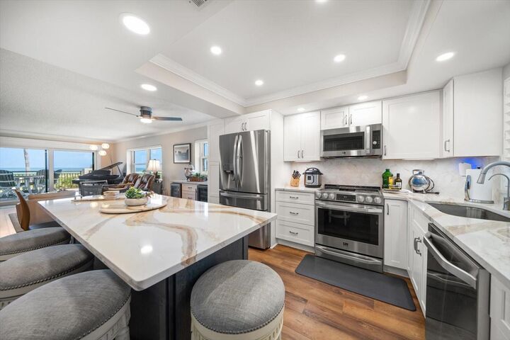 Property Photo:  1270 Gulf Boulevard 308  FL 33767 