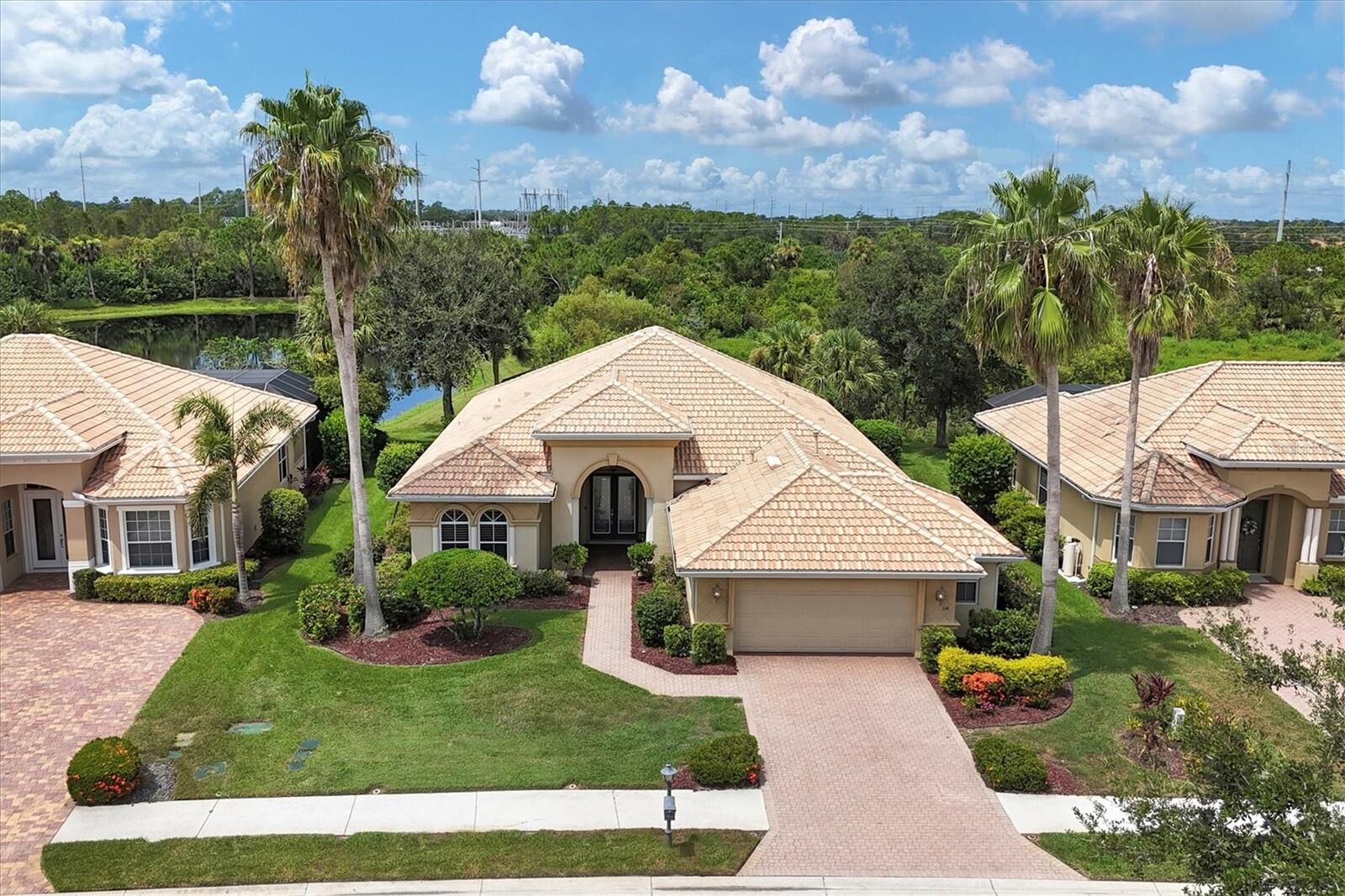 Property Photo: 114 Medici Terrace FL 34275