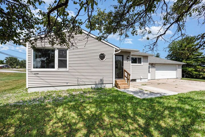 Property Photo:  1749 S Huron Road  MI 48631 