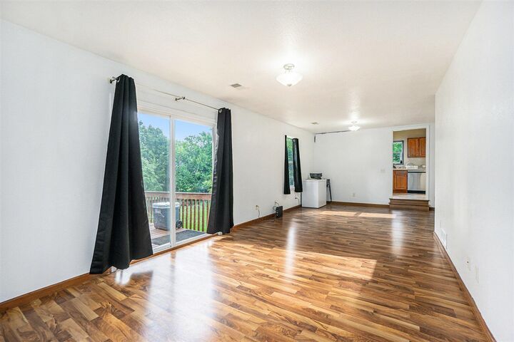 Property Photo:  215 S Lincoln Avenue  MI 49093 
