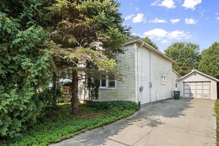Property Photo:  9213 N County Road H -  WI 53534 