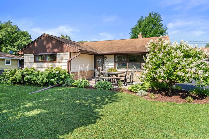 Property Photo: W202n9537 Club Cir WI 53051