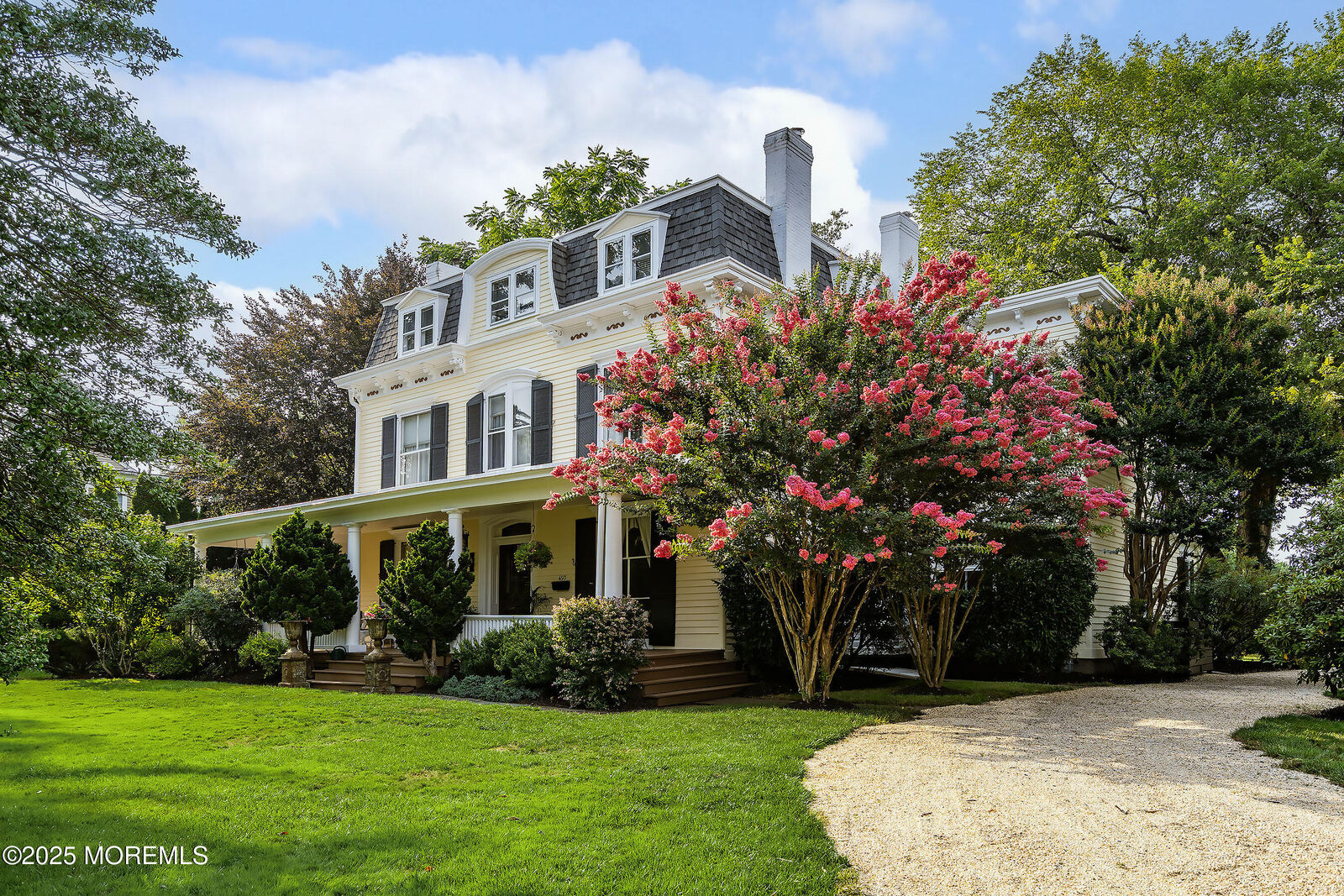 Property Photo:  450 Sycamore Avenue  NJ 07702 