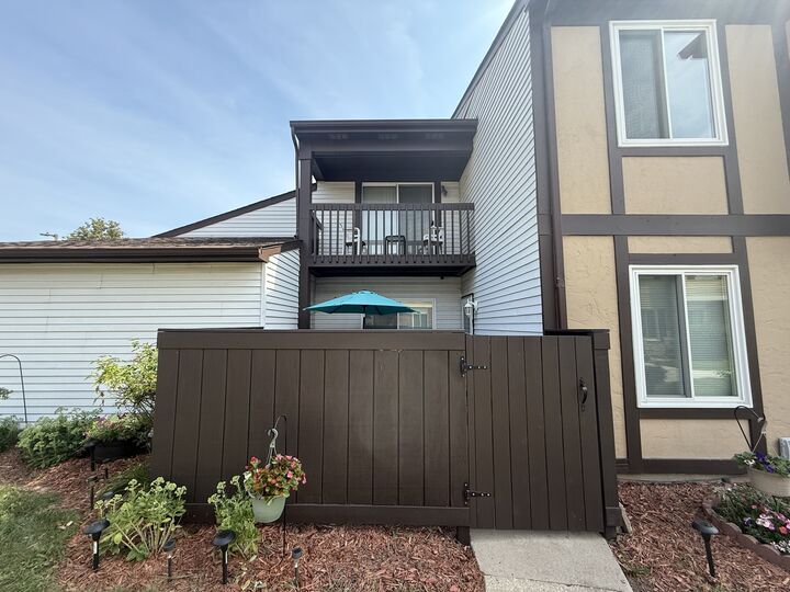 Property Photo:  25 Fernwood Drive 25P  IL 60440 