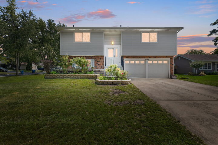 4565 Dupont Drive  Hanover Park IL 60133 photo