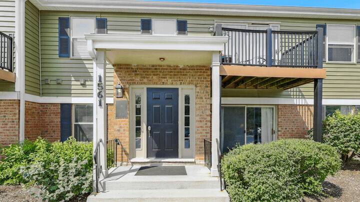1561 Raymond Drive 104  Naperville IL 60563 photo
