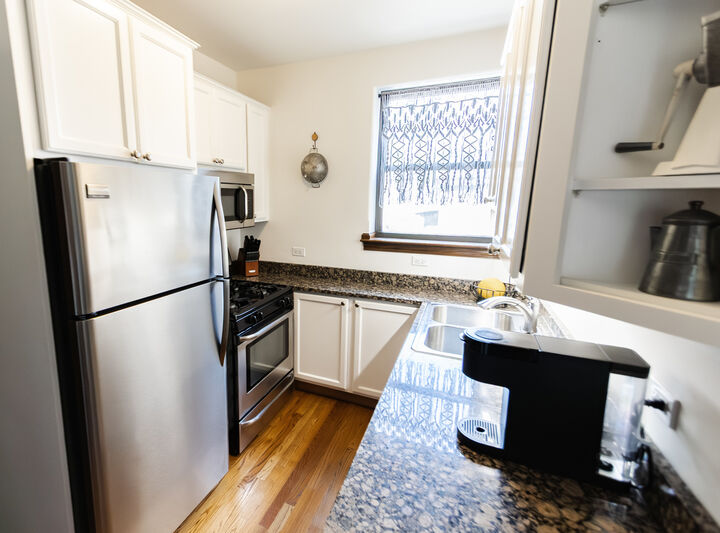 Property Photo: 644 Harrison Street 1 IL 60304