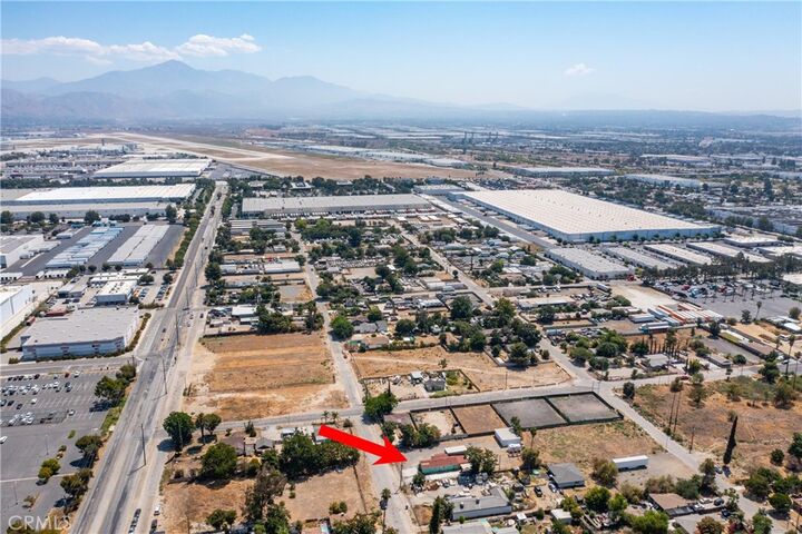 Property Photo:  603 San Jacinto Street  CA 92408 